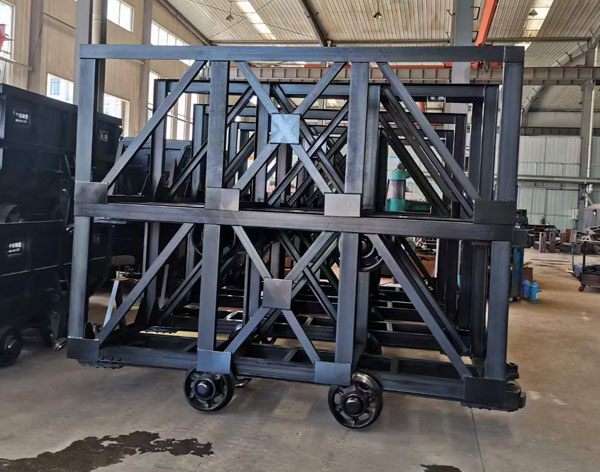 详细的介绍矿用材料车